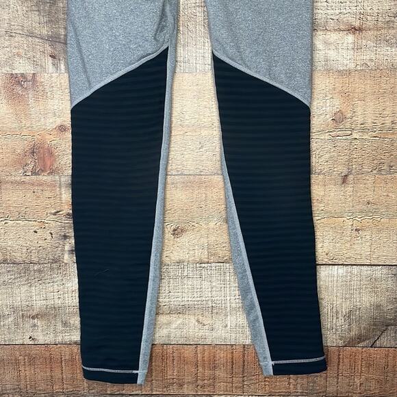 Nike Pro Warm Training Tights Leggings Gray Black Mesh Size Medium - Picture 7 of 11